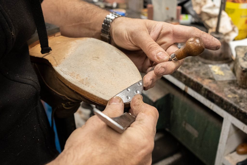 aligning toe taps on the viberg crust horsebutt 145 oxford