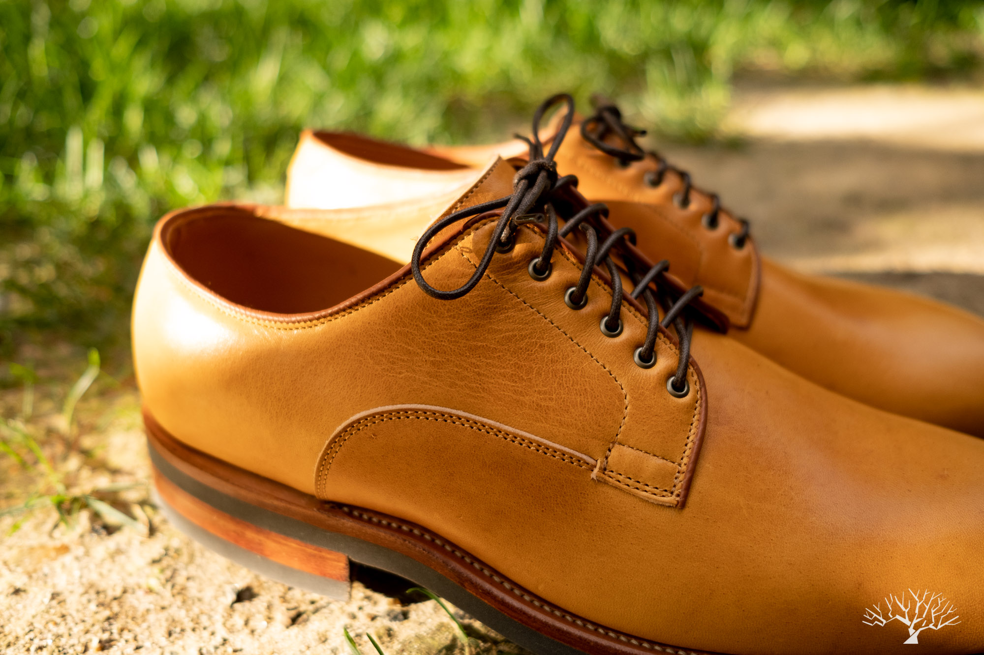 Viberg Derby Shoe Shinki Camel Latigo Horsehide on Lactae Hevea Sole