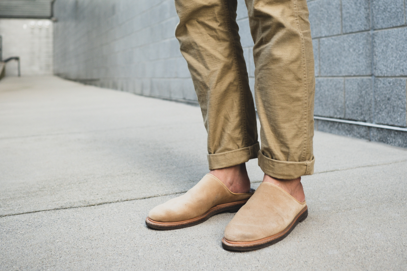 Model photo with orSlow Fatigue Pants in Khaki with the Safari Janus Calf Suede Mule